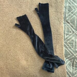 Laina Rauma Velour Fingerless Opera Gloves